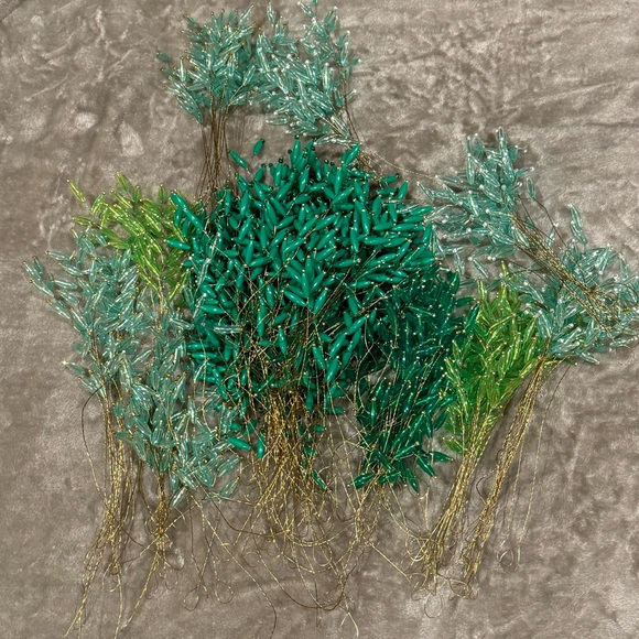 Lot of beaded greenery green leaves branches stems for crafts or projects Decor - Picture 1 of 7